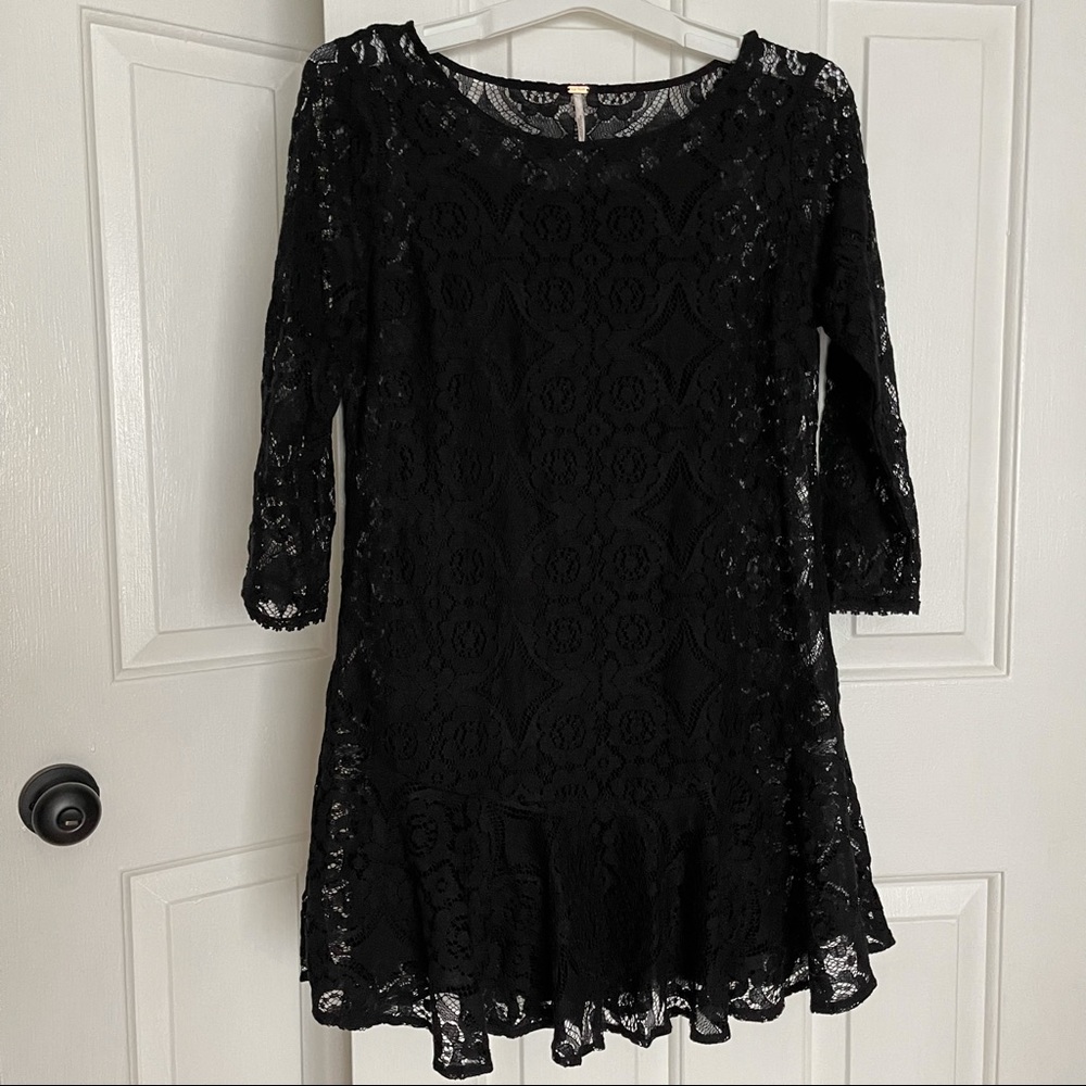 FREE PEOPLE 3/4 SLEEVE RUFFLE HEM DRESS 4 BLACK